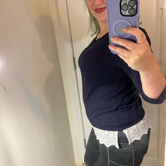 TALBOTS NAVY BLUE EUC COTTON JERSEY KNIT LONG SLEEVE TOP BLOUSE CUTOUT LACE TRIM - Picture 5 of 12